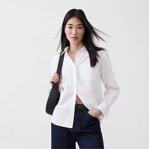 GAP White Button-Down Shirt - CLASSIC POPLIN SHIRT